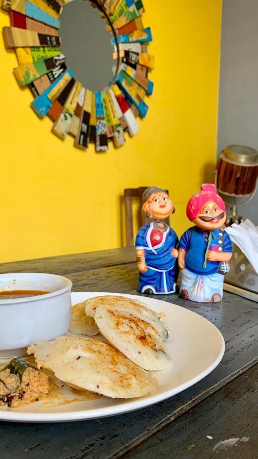 Bed & Chai Guesthouse Ню Делхи Екстериор снимка