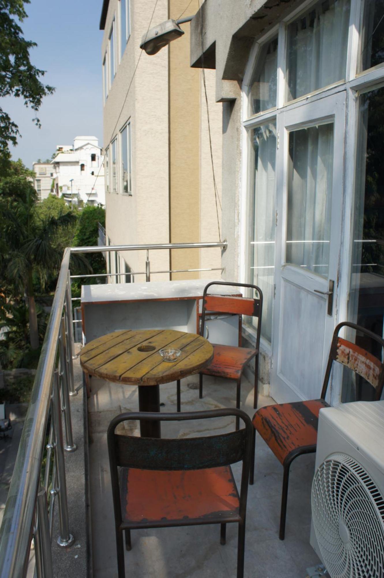 Bed & Chai Guesthouse Ню Делхи Екстериор снимка