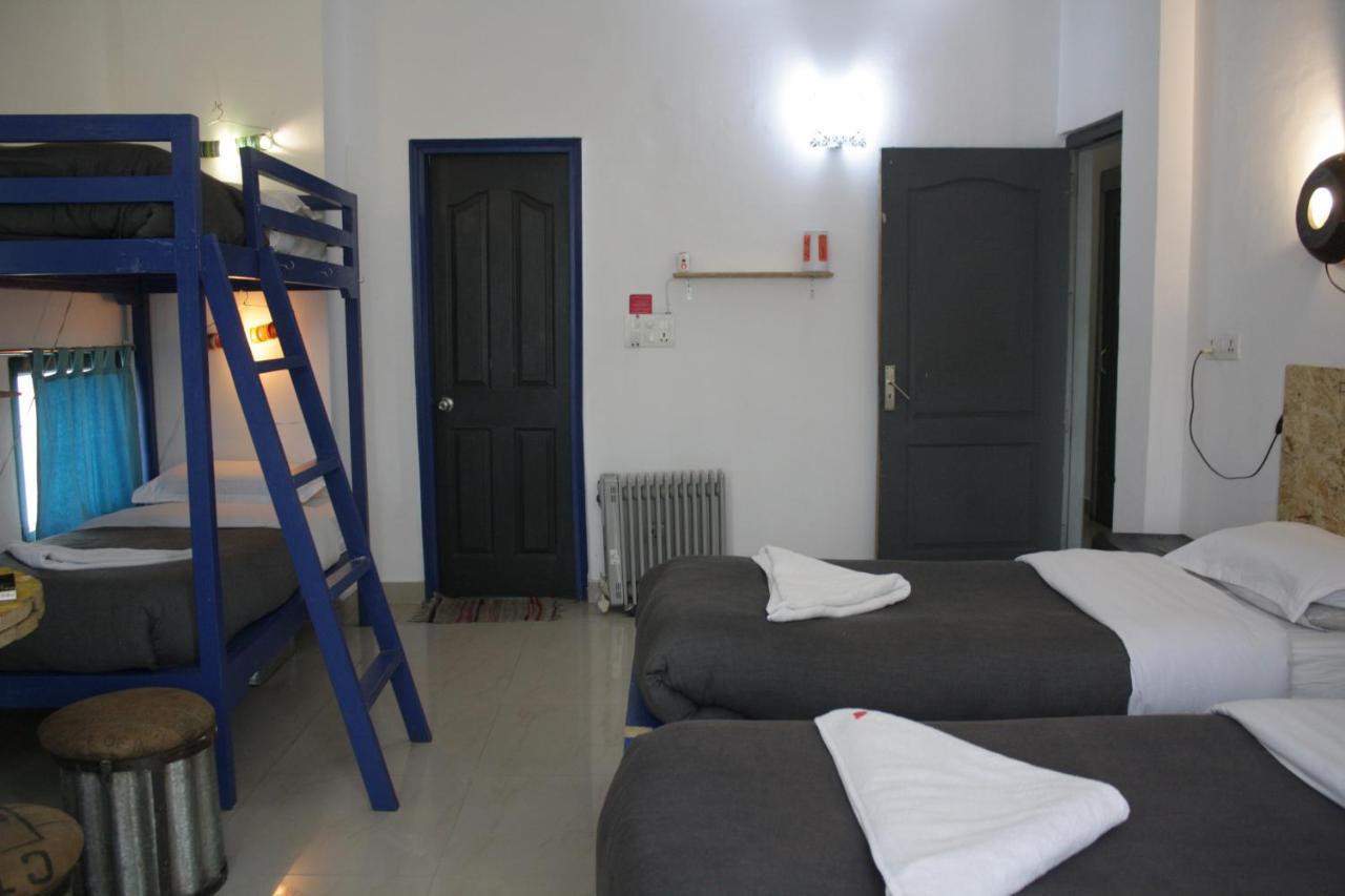Bed & Chai Guesthouse Ню Делхи Екстериор снимка
