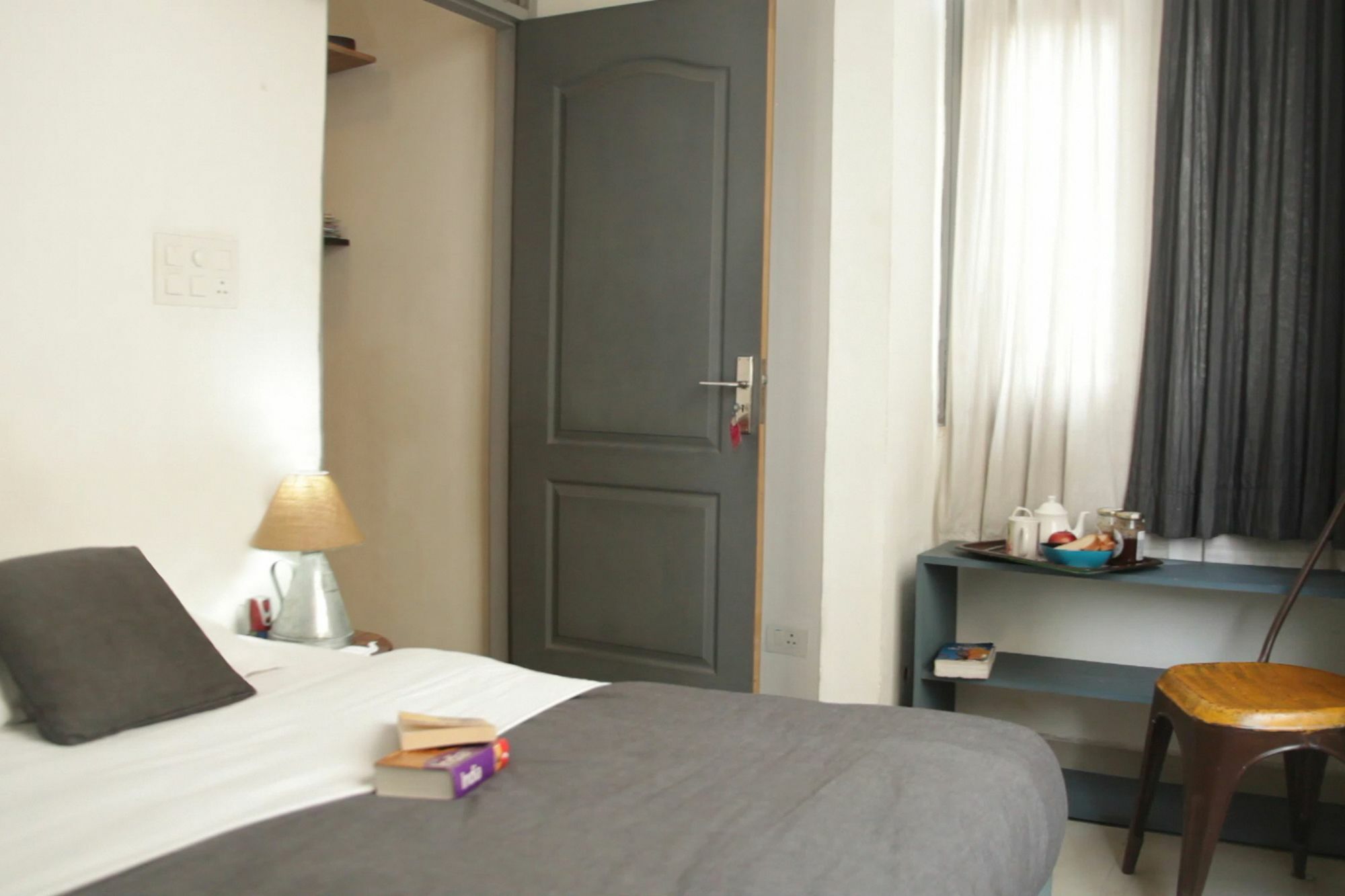 Bed & Chai Guesthouse Ню Делхи Екстериор снимка